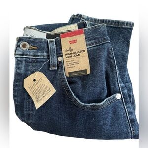Levis Silver Tab Women's 28 x 27 blue medium Wash High waisted Mom Jeans NEW